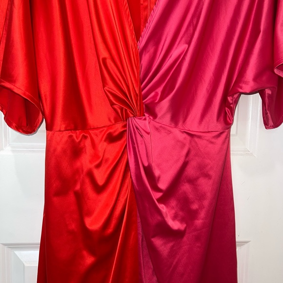 VICI MIDI DRESS - Picture 4 of 6